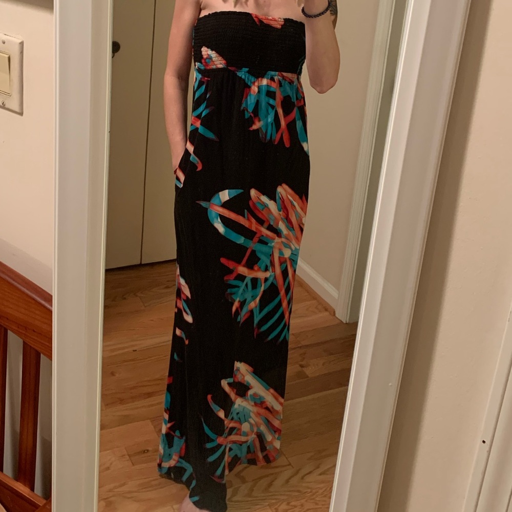 Volcom maxi dress size small